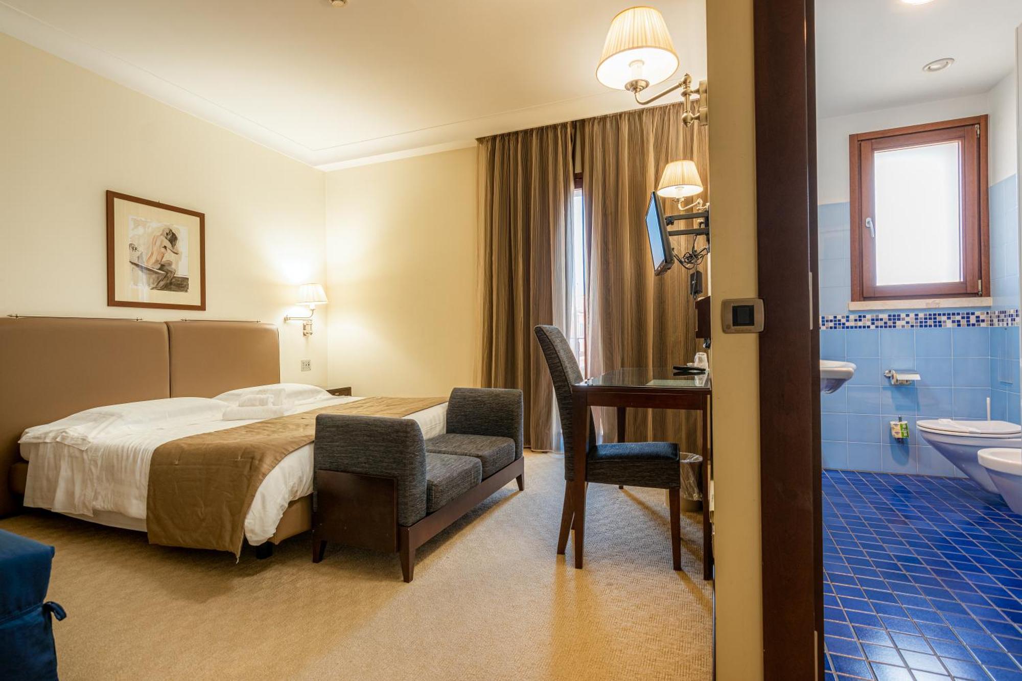 Hotel Cala Del Porto Вибо Валентия Марина Экстерьер фото
