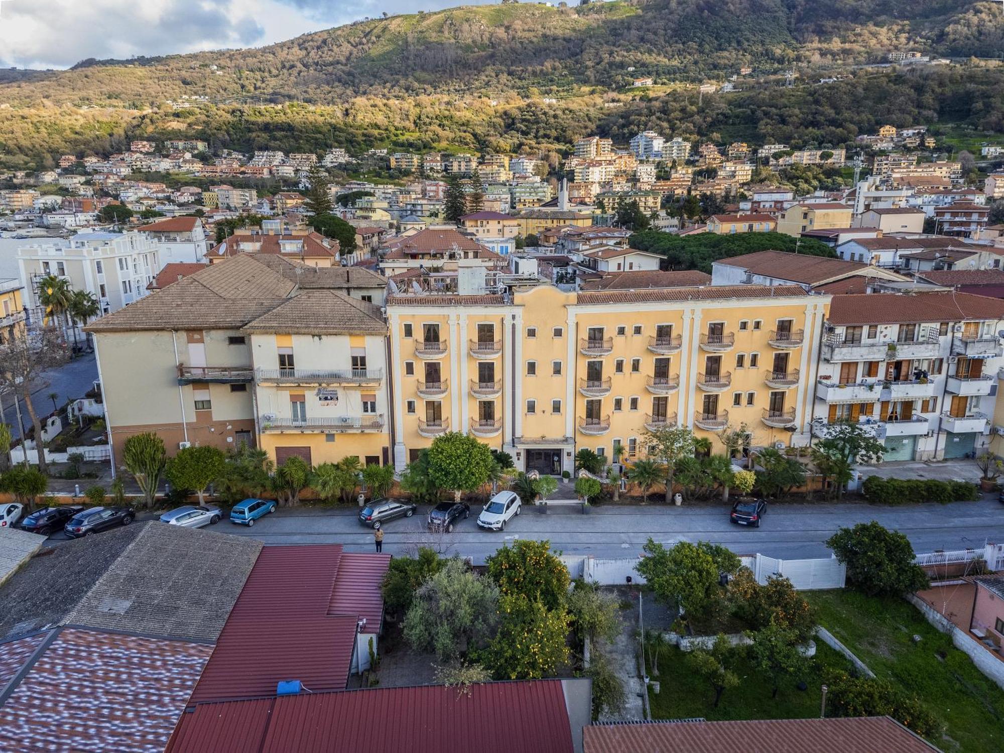 Hotel Cala Del Porto Вибо Валентия Марина Экстерьер фото
